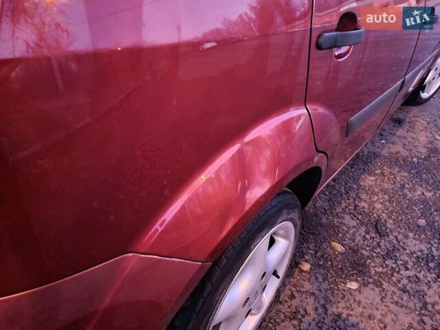 Красный Форд Фиеста, объемом двигателя 1.39 л и пробегом 255 тыс. км за 3250 $, фото 8 на Automoto.ua