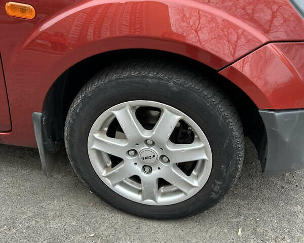 Красный Форд Фиеста, объемом двигателя 1.24 л и пробегом 113 тыс. км за 4400 $, фото 36 на Automoto.ua