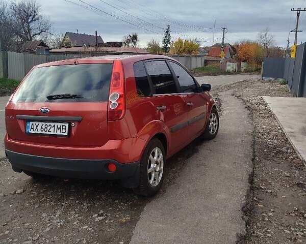 Красный Форд Фиеста, объемом двигателя 1.39 л и пробегом 199 тыс. км за 4000 $, фото 4 на Automoto.ua
