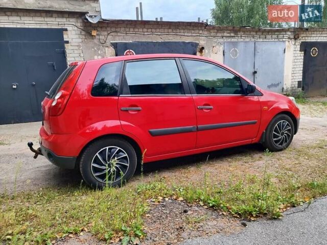 Красный Форд Фиеста, объемом двигателя 1.3 л и пробегом 208 тыс. км за 3599 $, фото 11 на Automoto.ua