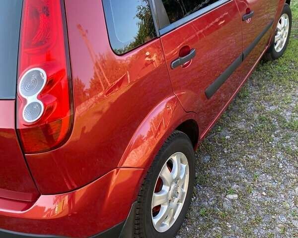 Красный Форд Фиеста, объемом двигателя 1.24 л и пробегом 153 тыс. км за 4500 $, фото 3 на Automoto.ua