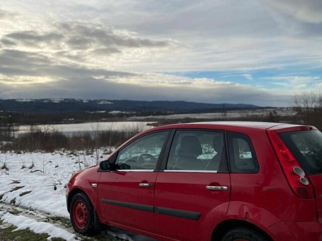 Червоний Форд Фієста, об'ємом двигуна 1.2 л та пробігом 275 тис. км за 2750 $, фото 9 на Automoto.ua