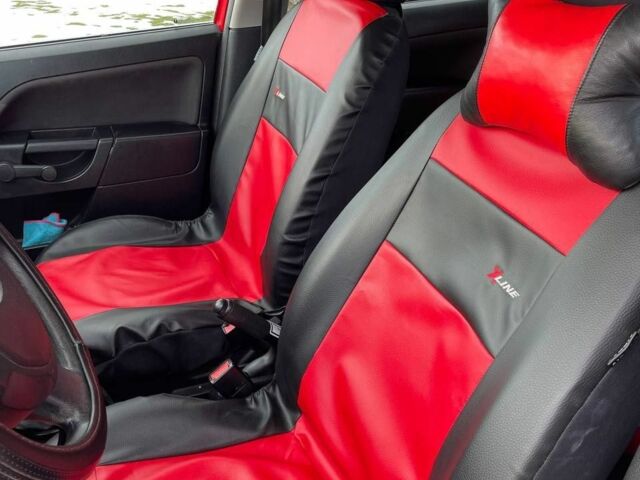 Червоний Форд Фієста, об'ємом двигуна 1.2 л та пробігом 275 тис. км за 2750 $, фото 3 на Automoto.ua