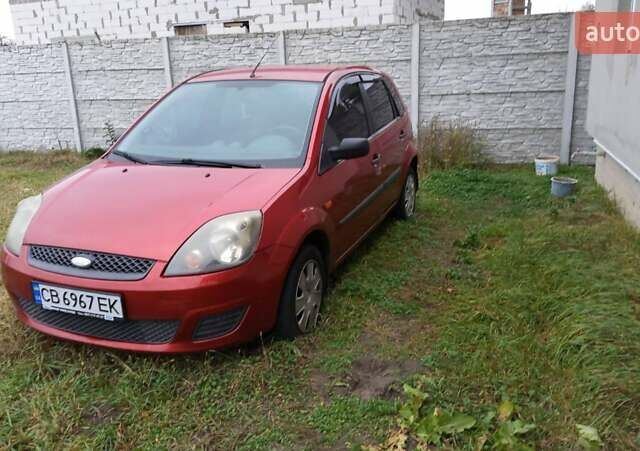 Червоний Форд Фієста, об'ємом двигуна 1.25 л та пробігом 168 тис. км за 2899 $, фото 3 на Automoto.ua