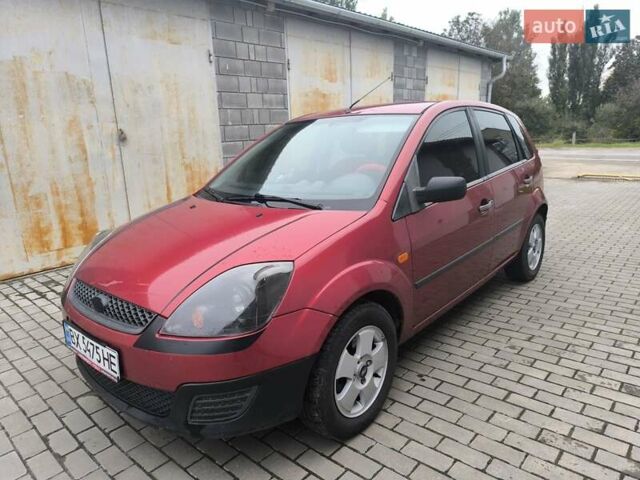 Красный Форд Фиеста, объемом двигателя 1.4 л и пробегом 237 тыс. км за 3650 $, фото 8 на Automoto.ua