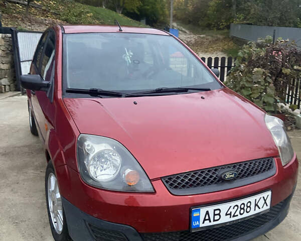 Форд Фиеста 2007 в Могилев-Подольском на Automoto.ua Красный Форд Фиеста, объемом двигателя 1.3 л и пробегом 204 тыс. км за 3700 $, фото 10 на Automoto.ua