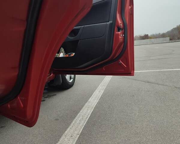 Красный Форд Фиеста, объемом двигателя 1.4 л и пробегом 170 тыс. км за 4100 $, фото 36 на Automoto.ua