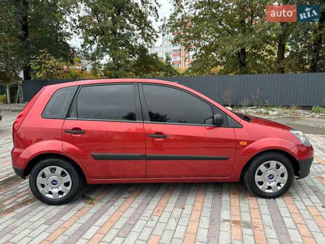 Красный Форд Фиеста, объемом двигателя 1.24 л и пробегом 170 тыс. км за 3999 $, фото 20 на Automoto.ua