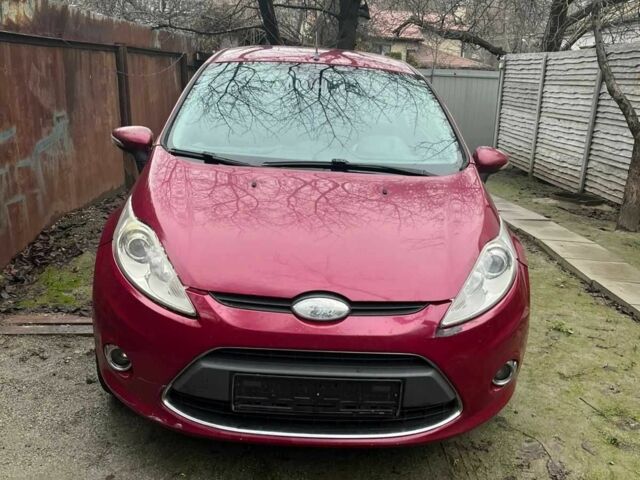 Красный Форд Фиеста, объемом двигателя 1.6 л и пробегом 222 тыс. км за 4500 $, фото 5 на Automoto.ua