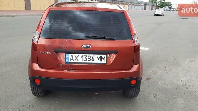 Червоний Форд Фієста, об'ємом двигуна 1.4 л та пробігом 149 тис. км за 3200 $, фото 10 на Automoto.ua