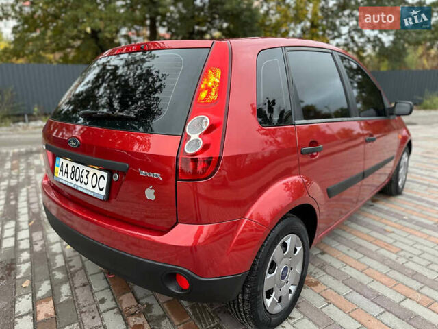 Красный Форд Фиеста, объемом двигателя 1.24 л и пробегом 170 тыс. км за 3999 $, фото 25 на Automoto.ua