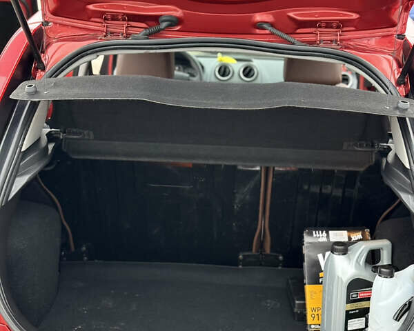 Красный Форд Фиеста, объемом двигателя 1.24 л и пробегом 33 тыс. км за 6499 $, фото 10 на Automoto.ua