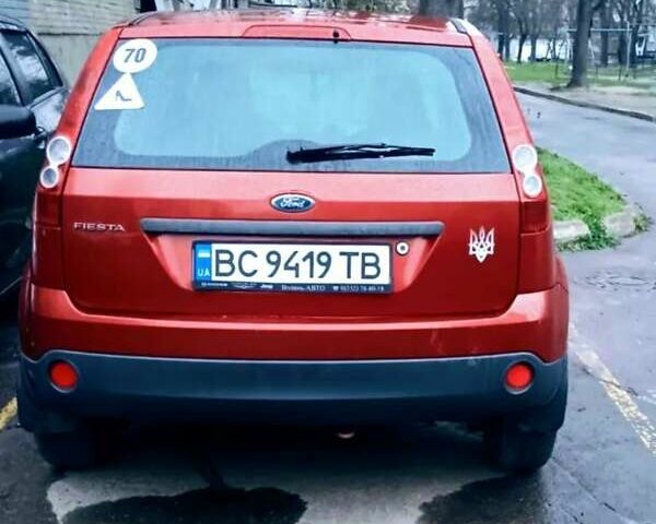 Червоний Форд Фієста, об'ємом двигуна 1.4 л та пробігом 164 тис. км за 3600 $, фото 3 на Automoto.ua