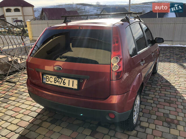 Червоний Форд Фієста, об'ємом двигуна 1.25 л та пробігом 140 тис. км за 2999 $, фото 9 на Automoto.ua