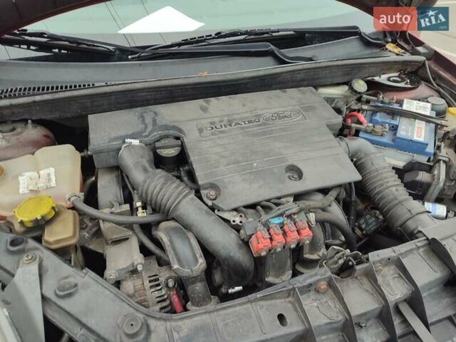 Красный Форд Фиеста, объемом двигателя 1.4 л и пробегом 170 тыс. км за 4100 $, фото 34 на Automoto.ua