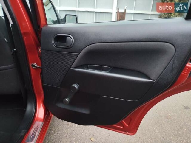 Червоний Форд Фієста, об'ємом двигуна 1.4 л та пробігом 130 тис. км за 4300 $, фото 9 на Automoto.ua