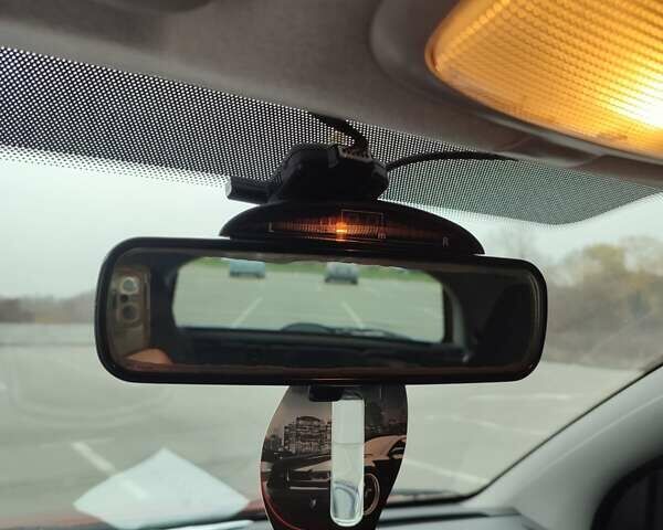 Красный Форд Фиеста, объемом двигателя 1.4 л и пробегом 170 тыс. км за 4100 $, фото 16 на Automoto.ua