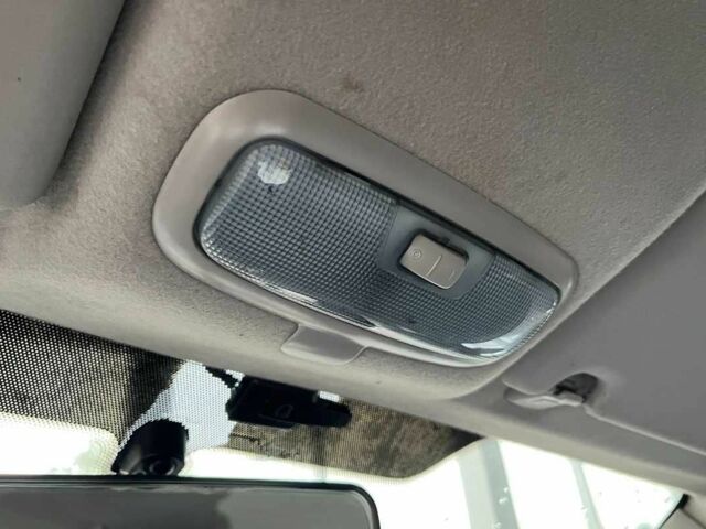 Красный Форд Фиеста, объемом двигателя 1.2 л и пробегом 164 тыс. км за 4150 $, фото 15 на Automoto.ua