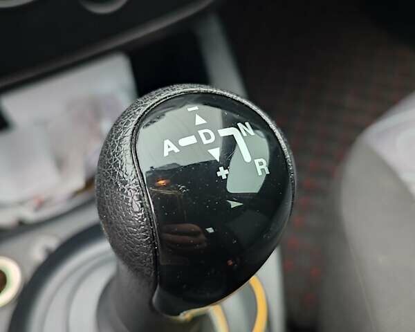 Красный Форд Фиеста, объемом двигателя 1.4 л и пробегом 170 тыс. км за 4100 $, фото 24 на Automoto.ua