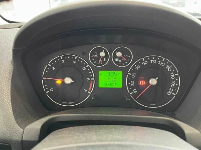 Красный Форд Фиеста, объемом двигателя 1.2 л и пробегом 164 тыс. км за 4150 $, фото 16 на Automoto.ua