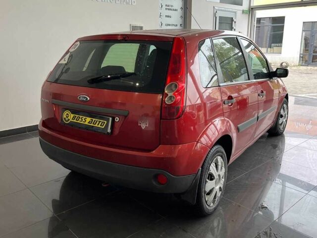 Красный Форд Фиеста, объемом двигателя 1.2 л и пробегом 164 тыс. км за 4150 $, фото 6 на Automoto.ua