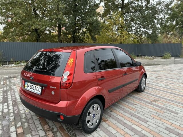 Красный Форд Фиеста, объемом двигателя 1.3 л и пробегом 169 тыс. км за 4000 $, фото 8 на Automoto.ua