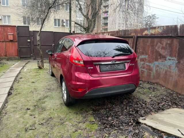 Красный Форд Фиеста, объемом двигателя 1.6 л и пробегом 222 тыс. км за 4500 $, фото 7 на Automoto.ua