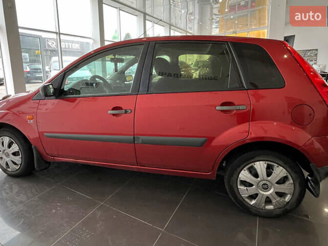 Червоний Форд Фієста, об'ємом двигуна 1.24 л та пробігом 164 тис. км за 4150 $, фото 3 на Automoto.ua