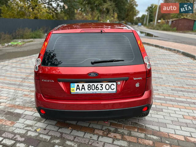 Красный Форд Фиеста, объемом двигателя 1.24 л и пробегом 170 тыс. км за 3999 $, фото 12 на Automoto.ua