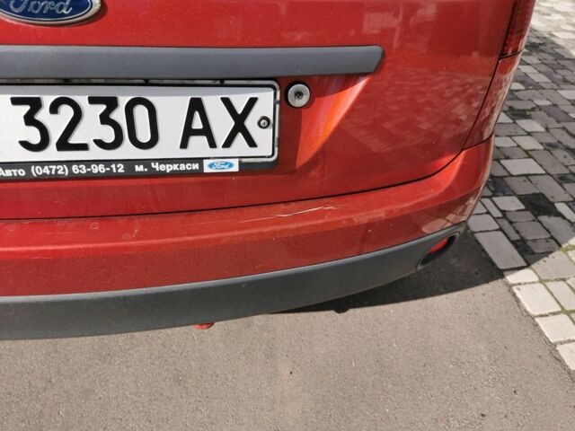 Красный Форд Фиеста, объемом двигателя 1.4 л и пробегом 84 тыс. км за 6000 $, фото 5 на Automoto.ua