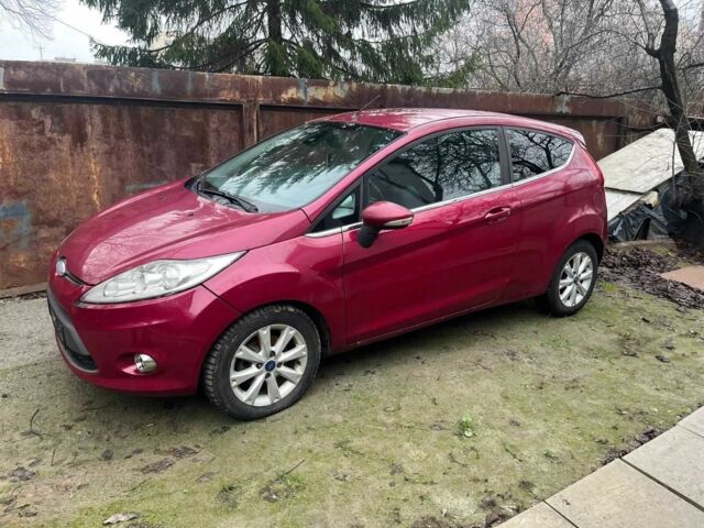 Красный Форд Фиеста, объемом двигателя 1.6 л и пробегом 222 тыс. км за 4500 $, фото 4 на Automoto.ua