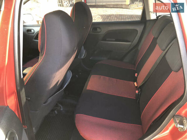 Червоний Форд Фієста, об'ємом двигуна 1.25 л та пробігом 140 тис. км за 2999 $, фото 17 на Automoto.ua