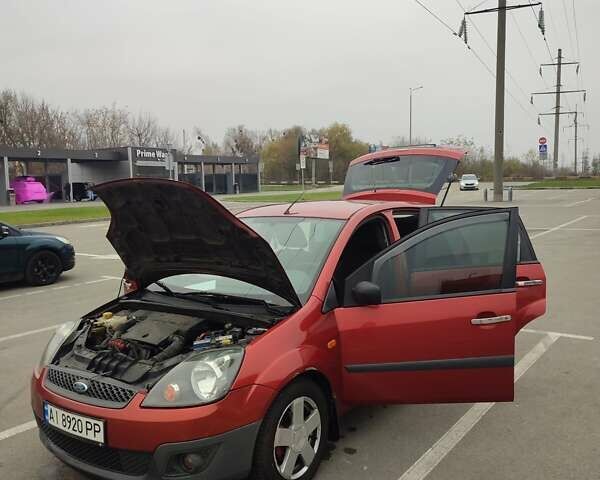 Красный Форд Фиеста, объемом двигателя 1.4 л и пробегом 170 тыс. км за 4100 $, фото 42 на Automoto.ua