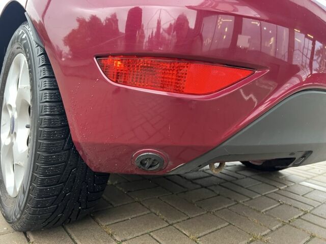 Форд Фиеста 2010 в Киеве на Automoto.ua Красный Форд Фиеста, объемом двигателя 1.4 л и пробегом 160 тыс. км за 6500 $, фото 11 на Automoto.ua