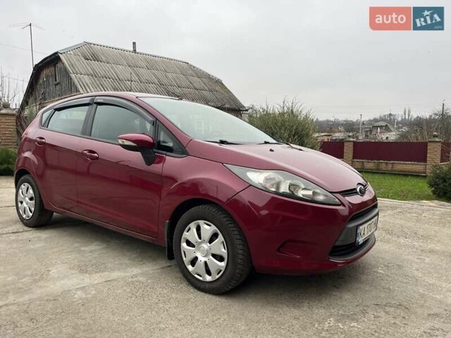 Красный Форд Фиеста, объемом двигателя 1.39 л и пробегом 137 тыс. км за 6350 $, фото 4 на Automoto.ua