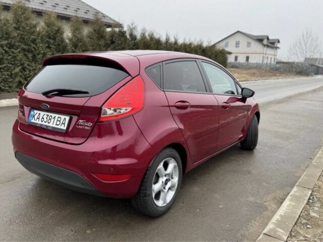 Форд Фиеста 2010 в Киеве на Automoto.ua Красный Форд Фиеста, объемом двигателя 1.4 л и пробегом 160 тыс. км за 6500 $, фото 1 на Automoto.ua