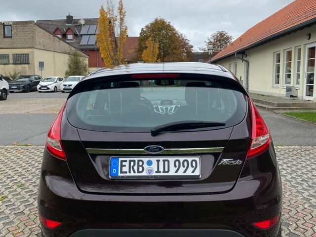 Красный Форд Фиеста, объемом двигателя 1.4 л и пробегом 154 тыс. км за 4500 $, фото 1 на Automoto.ua