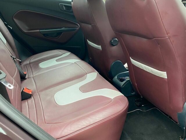 Красный Форд Фиеста, объемом двигателя 1.4 л и пробегом 154 тыс. км за 4500 $, фото 11 на Automoto.ua