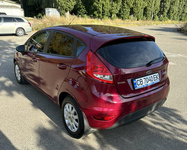 Красный Форд Фиеста, объемом двигателя 1.39 л и пробегом 184 тыс. км за 7200 $, фото 3 на Automoto.ua