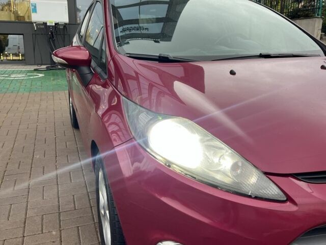 Форд Фиеста 2010 в Киеве на Automoto.ua Красный Форд Фиеста, объемом двигателя 1.4 л и пробегом 160 тыс. км за 6500 $, фото 7 на Automoto.ua