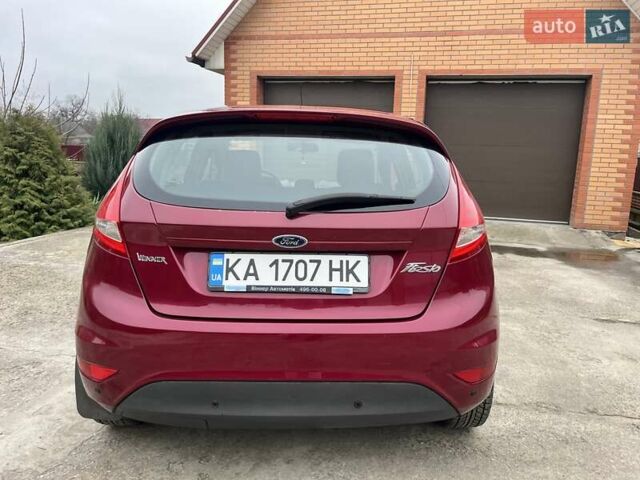 Красный Форд Фиеста, объемом двигателя 1.39 л и пробегом 137 тыс. км за 6350 $, фото 6 на Automoto.ua
