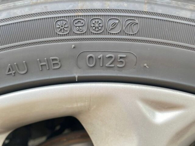 Красный Форд Фиеста, объемом двигателя 1.4 л и пробегом 154 тыс. км за 4500 $, фото 14 на Automoto.ua