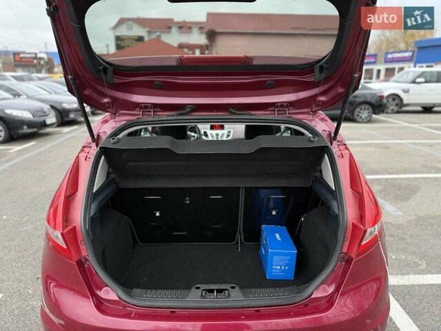 Червоний Форд Фієста, об'ємом двигуна 1.39 л та пробігом 110 тис. км за 6700 $, фото 29 на Automoto.ua