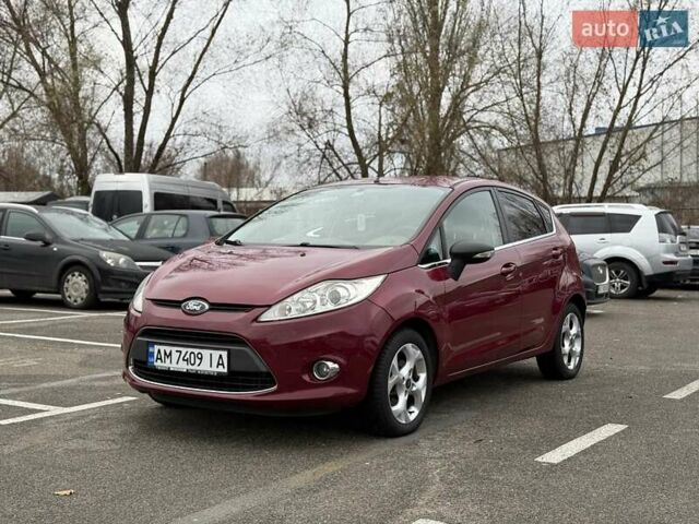Червоний Форд Фієста, об'ємом двигуна 1.39 л та пробігом 110 тис. км за 6700 $, фото 6 на Automoto.ua
