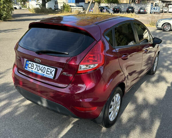 Красный Форд Фиеста, объемом двигателя 1.39 л и пробегом 184 тыс. км за 7200 $, фото 4 на Automoto.ua