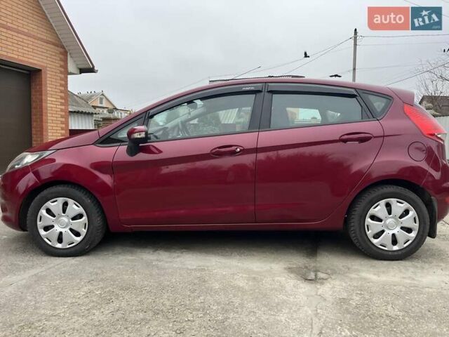 Червоний Форд Фієста, об'ємом двигуна 1.39 л та пробігом 136 тис. км за 6350 $, фото 8 на Automoto.ua