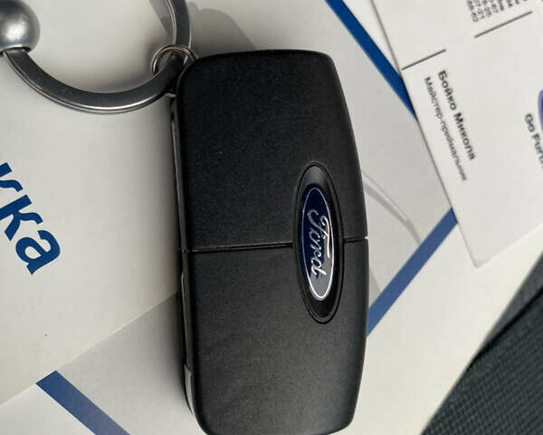 Красный Форд Фиеста, объемом двигателя 1.4 л и пробегом 65 тыс. км за 8300 $, фото 98 на Automoto.ua