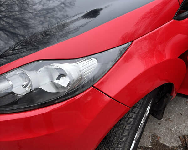 Червоний Форд Фієста, об'ємом двигуна 1.24 л та пробігом 148 тис. км за 5500 $, фото 10 на Automoto.ua