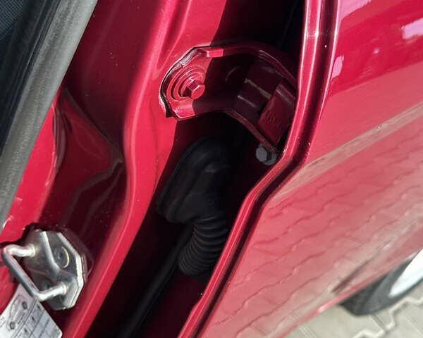 Форд Фиеста 2011 в Одессе на Automoto.ua Красный Форд Фиеста, объемом двигателя 1.4 л и пробегом 65 тыс. км за 7300 $, фото 53 на Automoto.ua