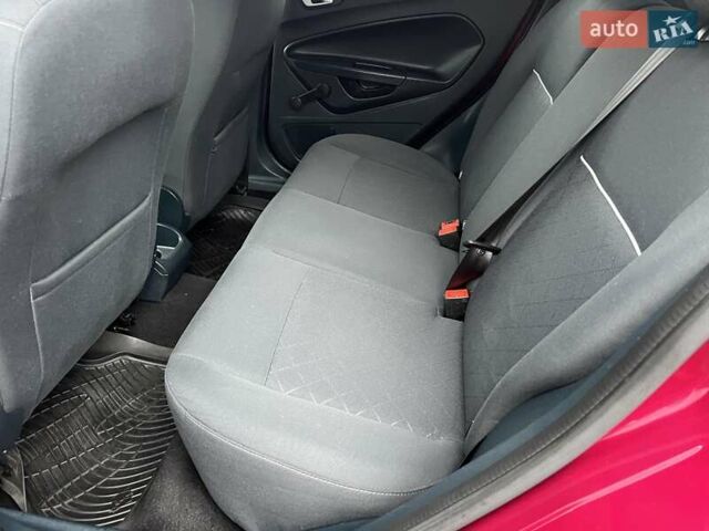 Красный Форд Фиеста, объемом двигателя 1.4 л и пробегом 168 тыс. км за 6700 $, фото 19 на Automoto.ua